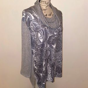 🌺 Ruby Rd. Gray and White Cowl Neck Sweater